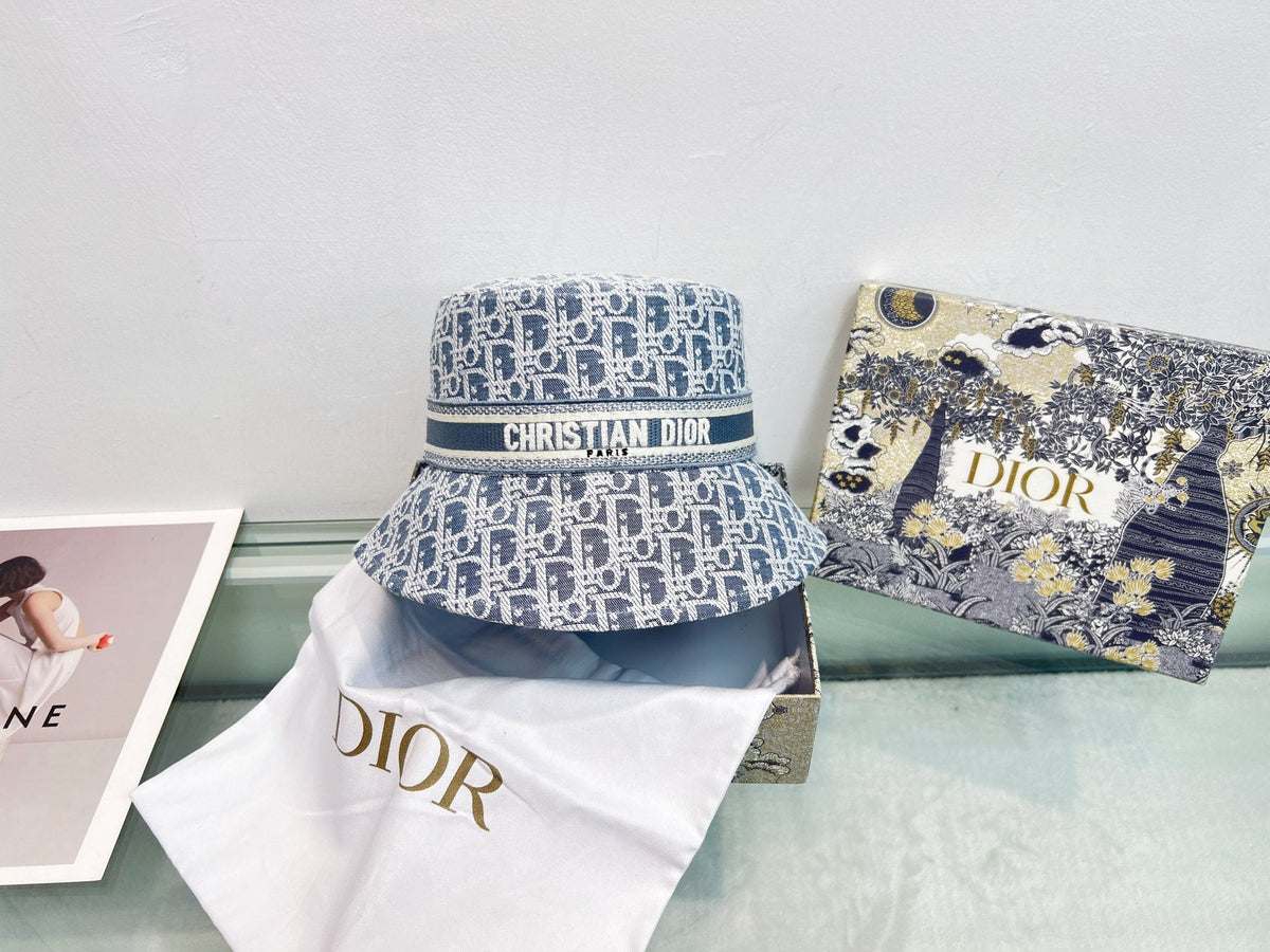 DIOR Oblique Bucket Hat